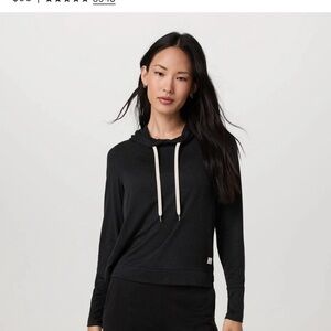 VUORI ESSENTIAL HALO HOODIE SIZE M HEATHERED BLACK